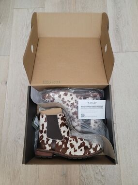 Ariat Brown & White Cow Print Chelsea Boots